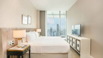 2 bedrooms, in-room safe, desk, soundproofing