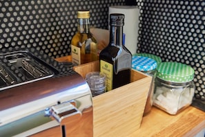 Unclassified image, 2 of 41, button