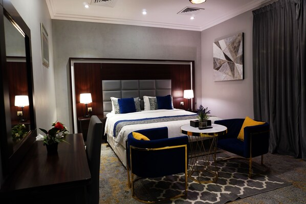 Apartment (Two-Bedroom Apartment) | Individually decorated, individually furnished, blackout curtains