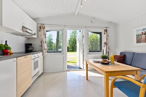 Standard Cabin, Shared Bathroom | Living area - Topcamp Bogstad - Oslo (Oslo)