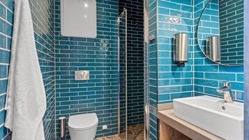 Premium-Ferienhütte | Badezimmer | Handtücher