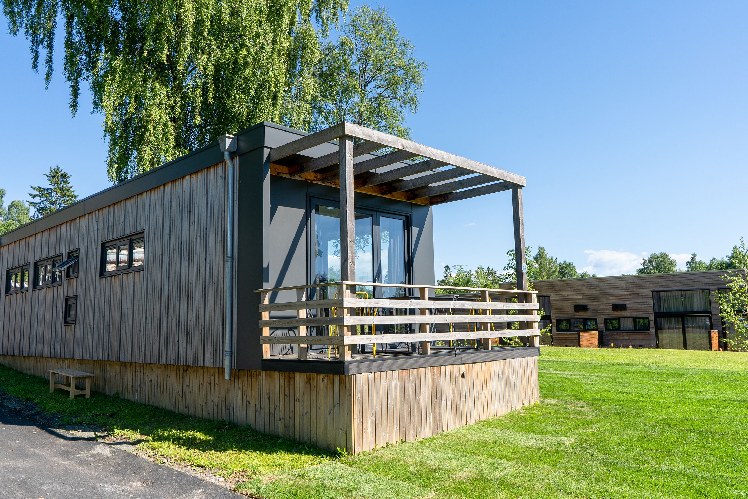 Decoración personalizada, wifi gratis y ropa de cama 