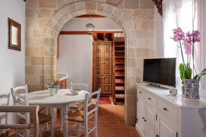 Traditional Villa, 3 Bedrooms | Living area | 42-inch Smart TV with digital channels, TV, streaming services - Acropolis Lindos Home (Rhodes)