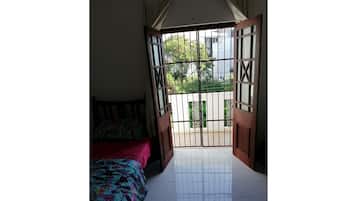 1 quarto, ferros/tábuas de passar roupa, Wi-Fi de cortesia