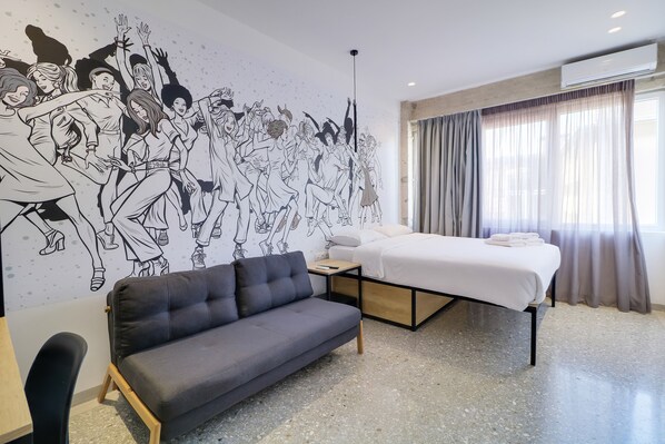 高級寢具、客房內保險箱、書桌、遮光布/窗簾