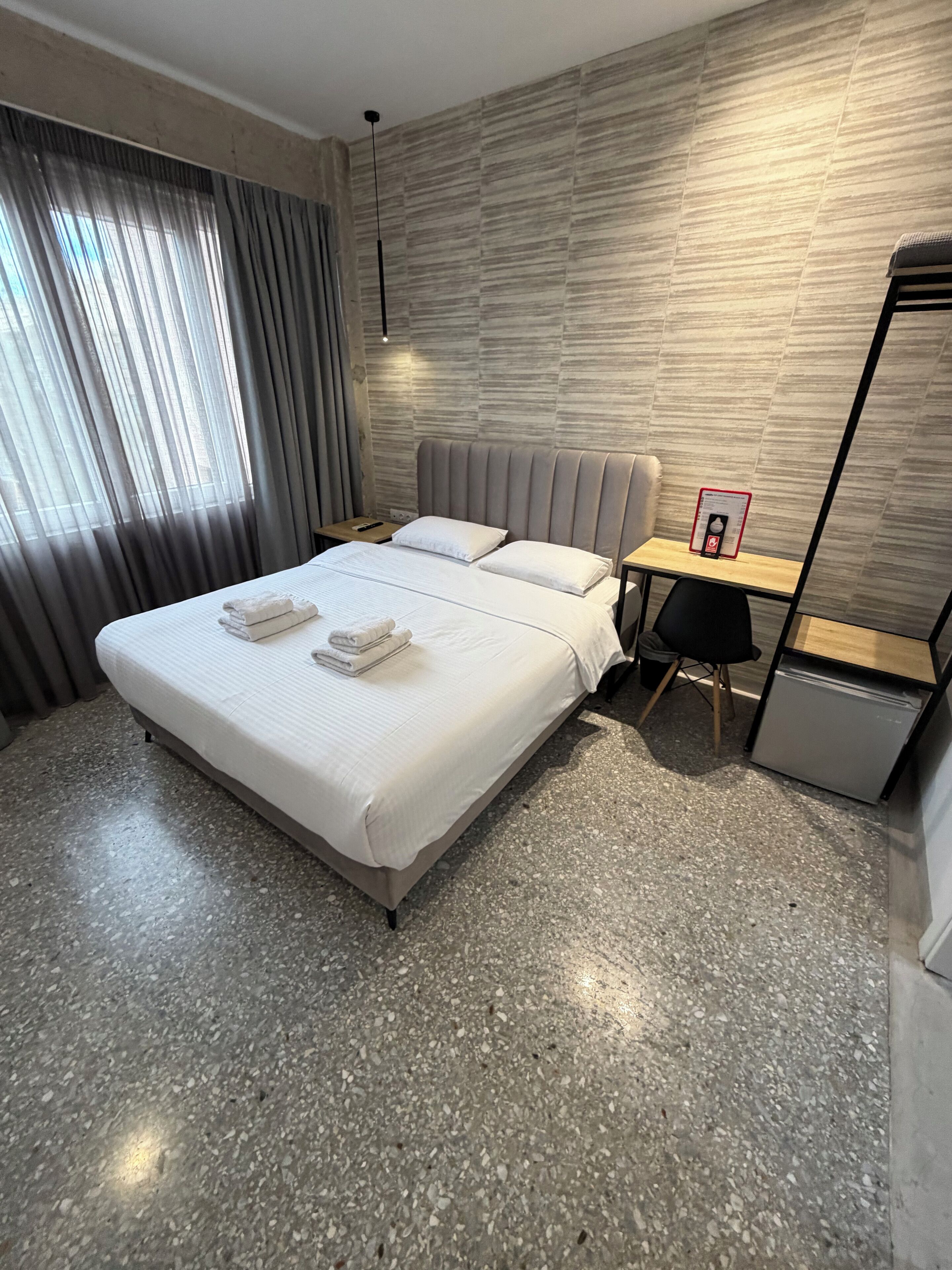 Premium bedding, in-room safe, desk, blackout drapes