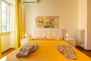 4 bedrooms, iron/ironing board, WiFi, bed sheets - Sunshine Apartment Spectacular apartment (Firenze)