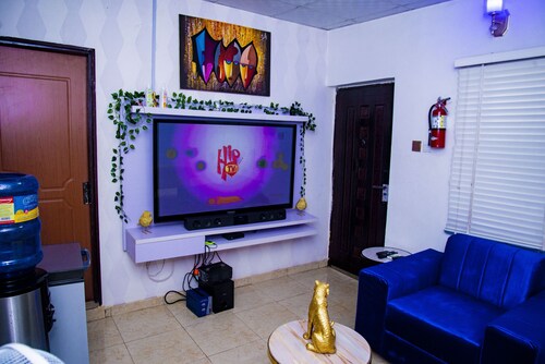 A cozy 1 bedroom apartment locates in Suncity Estate.