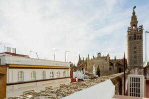 Apartment (2 Bedrooms) | Exterior