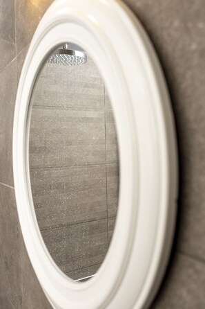 Interior detail - Intimate classy studio in Athens (Athens)