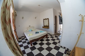 Panoramic Room, Balcony, Sea View | Free WiFi, bed sheets - Penguin Village Dahab (Dahab)