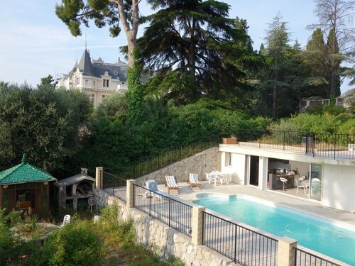 Comfortable villa - 3 rooms - PRIVATE swimming pool in a quiet location in Nice