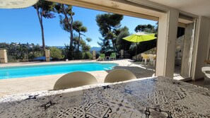 Piscine extérieure, piscine chauffée