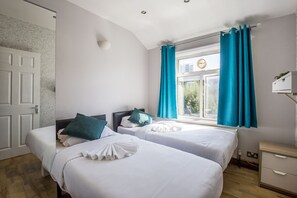 Businesshuoneisto | 2 makuuhuonetta, silitysrauta/-lauta, ilmainen Wi-Fi, vuodevaatteet