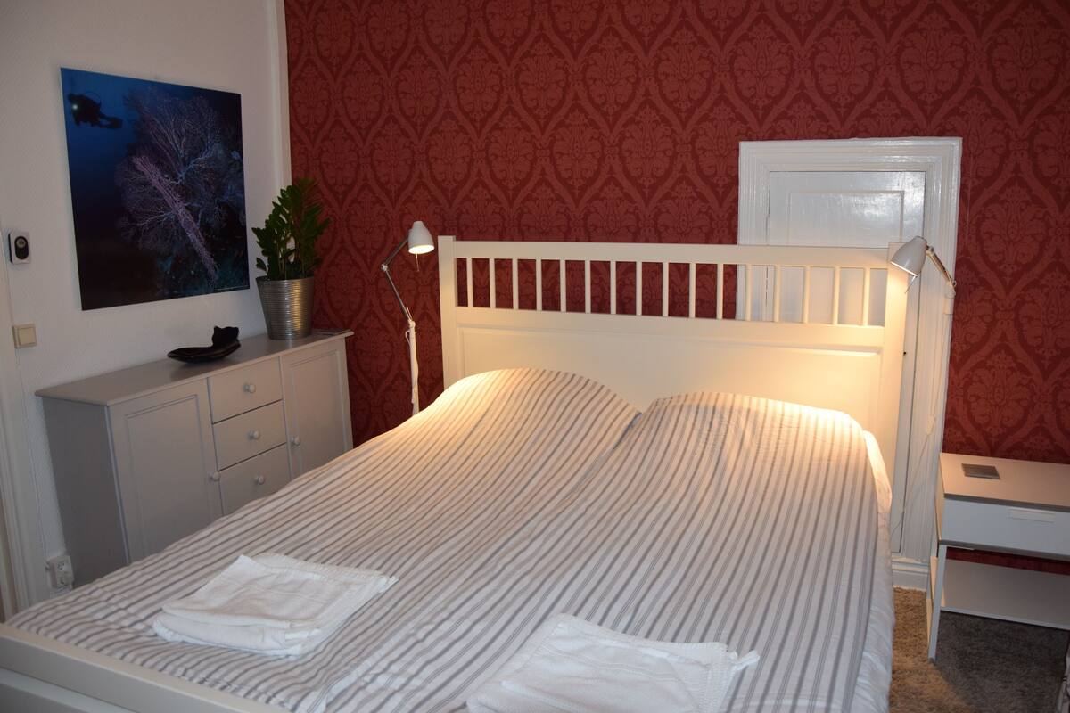 Habitación doble, baño compartido | Wifi gratis y ropa de cama