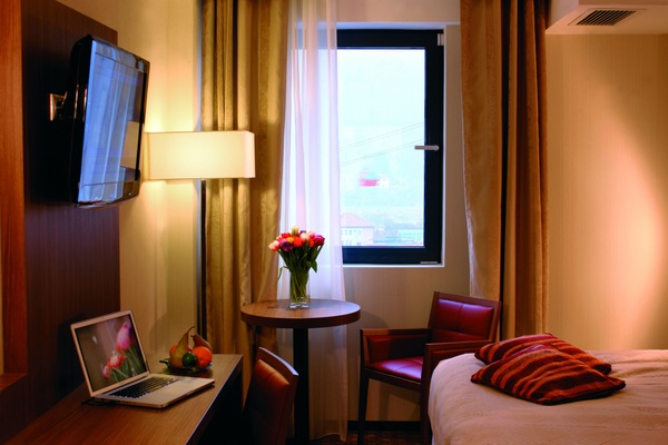 Ropa de cama de alta calidad y minibar