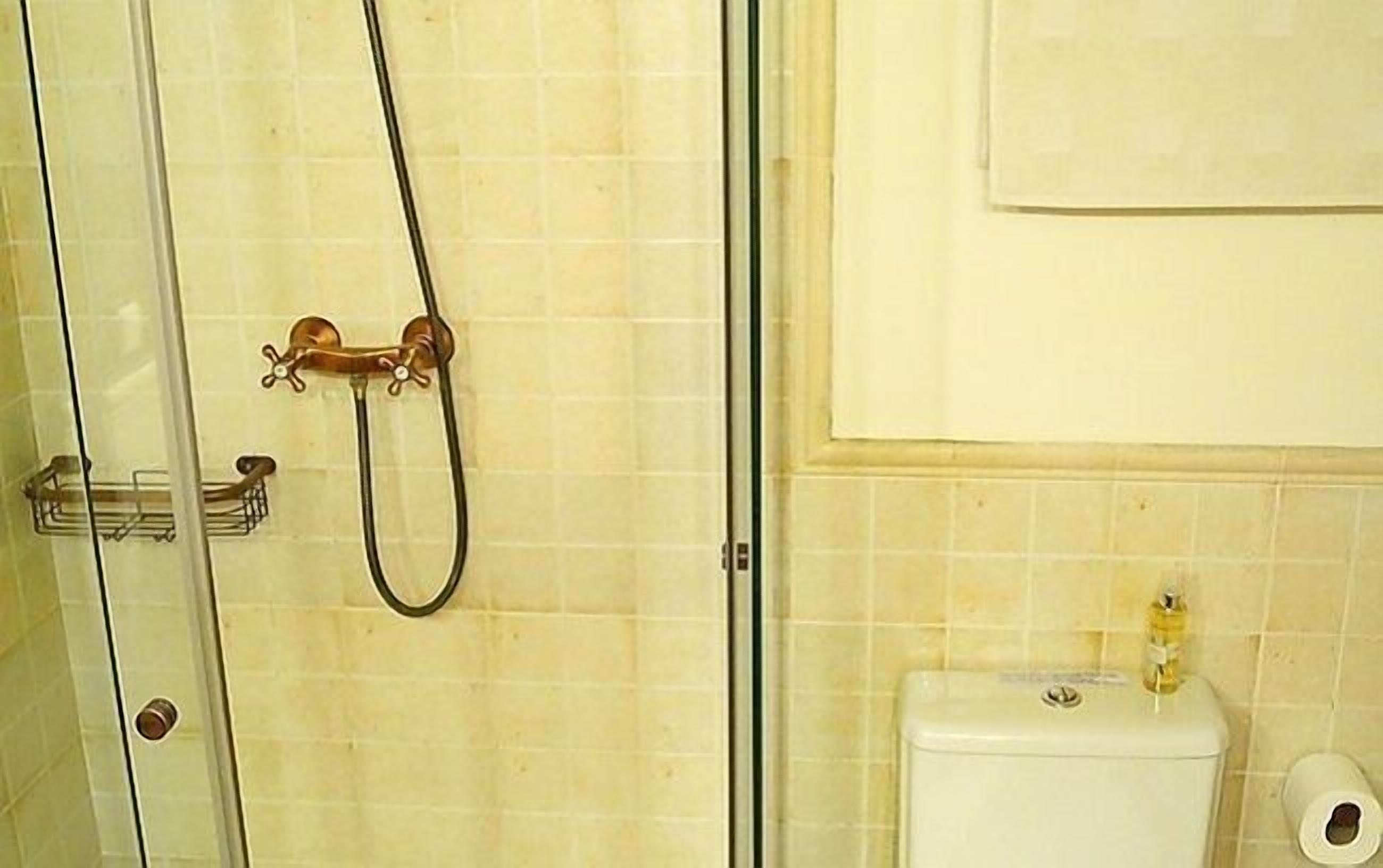 Family Room, Sea View (La Familia) | Bathroom | Free toiletries, hair dryer, towels