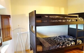 Chambre familiale, vue sur la mer (La Familia) | Accès au Wi-Fi (inclus), literie fournie