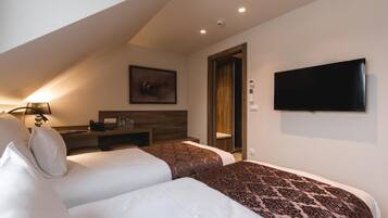 Ropa de cama hipoalergénica, caja fuerte, escritorio