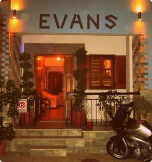 Exterior - Evans Studio (Skiathos)