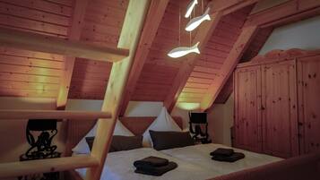 3 chambres, coffres-forts dans les chambres, bureau