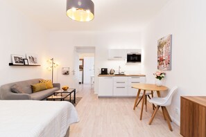 1 chambre, fer et planche à repasser, Wi-Fi gratuit, draps fournis