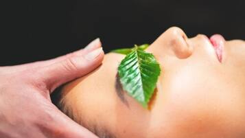Deep-tissue massages, massages