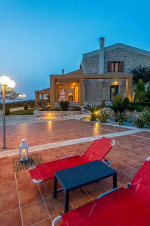Sundeck