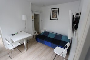 1 室のベッドルーム、WiFi、ベッドシーツ