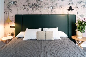 舒适客房 | 高档床上用品、羽绒被、客房内保险箱、遮光窗帘