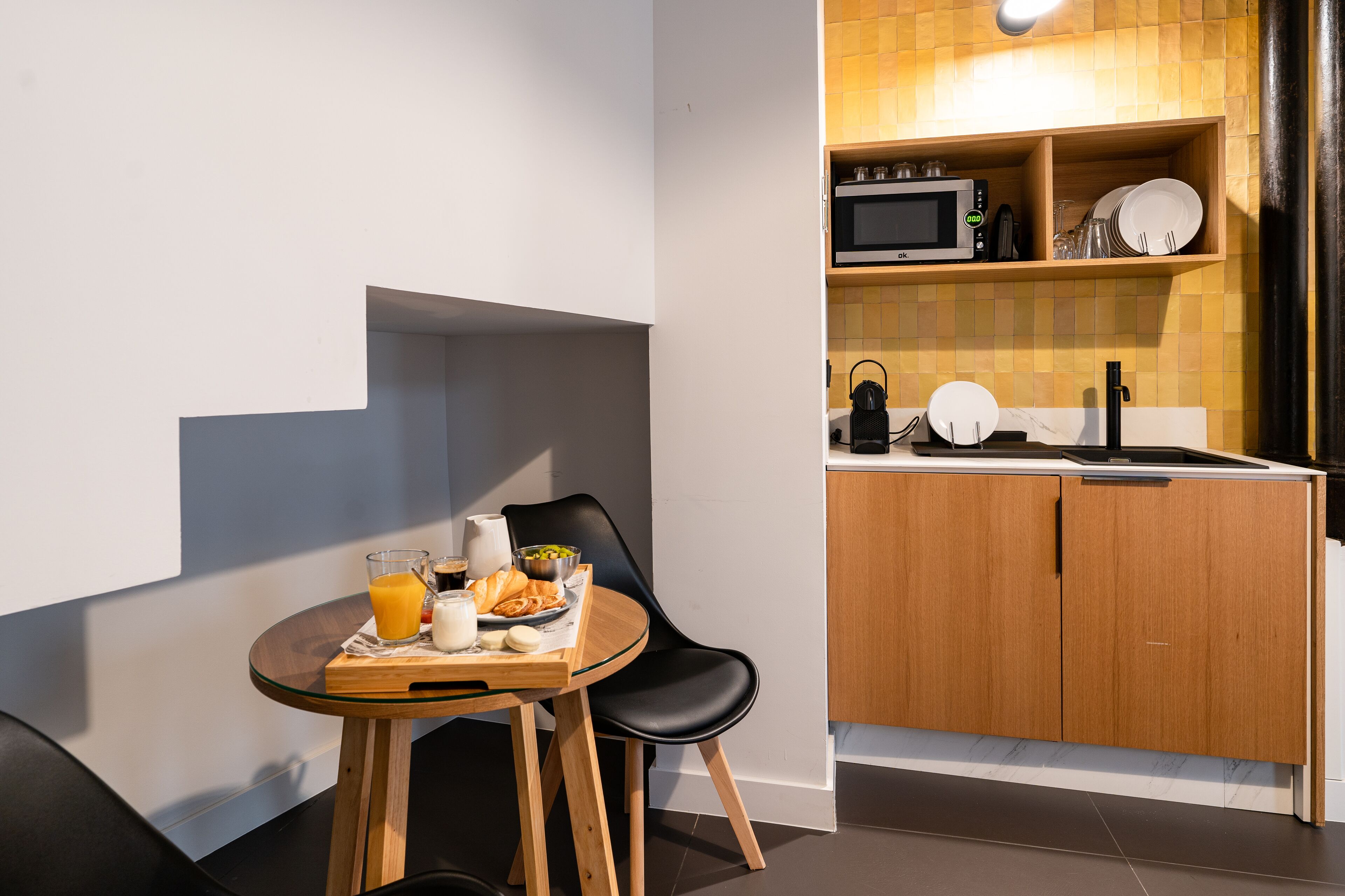 design studio suite | private kitchen | full-sized fridge, microwave, coffee/tea maker, cookware/dishes/utensils