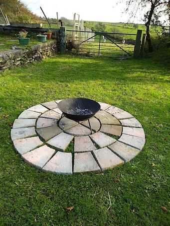 Cottage | Property grounds