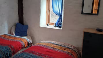 2 bedrooms, iron/ironing board, travel crib, free WiFi