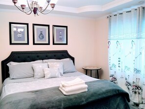 2 chambres, fer et planche à repasser, Wi-Fi, draps fournis