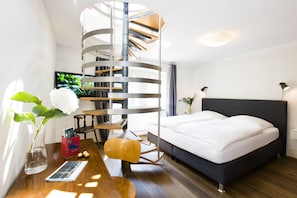 Hypo-allergenic bedding, individually decorated, individually furnished - statthaus - statt Hotel (Cologne)