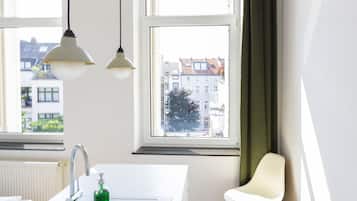Quiet studio, City view (W6) | Private kitchenette | Espresso maker, coffee/tea maker, fridge, stovetop