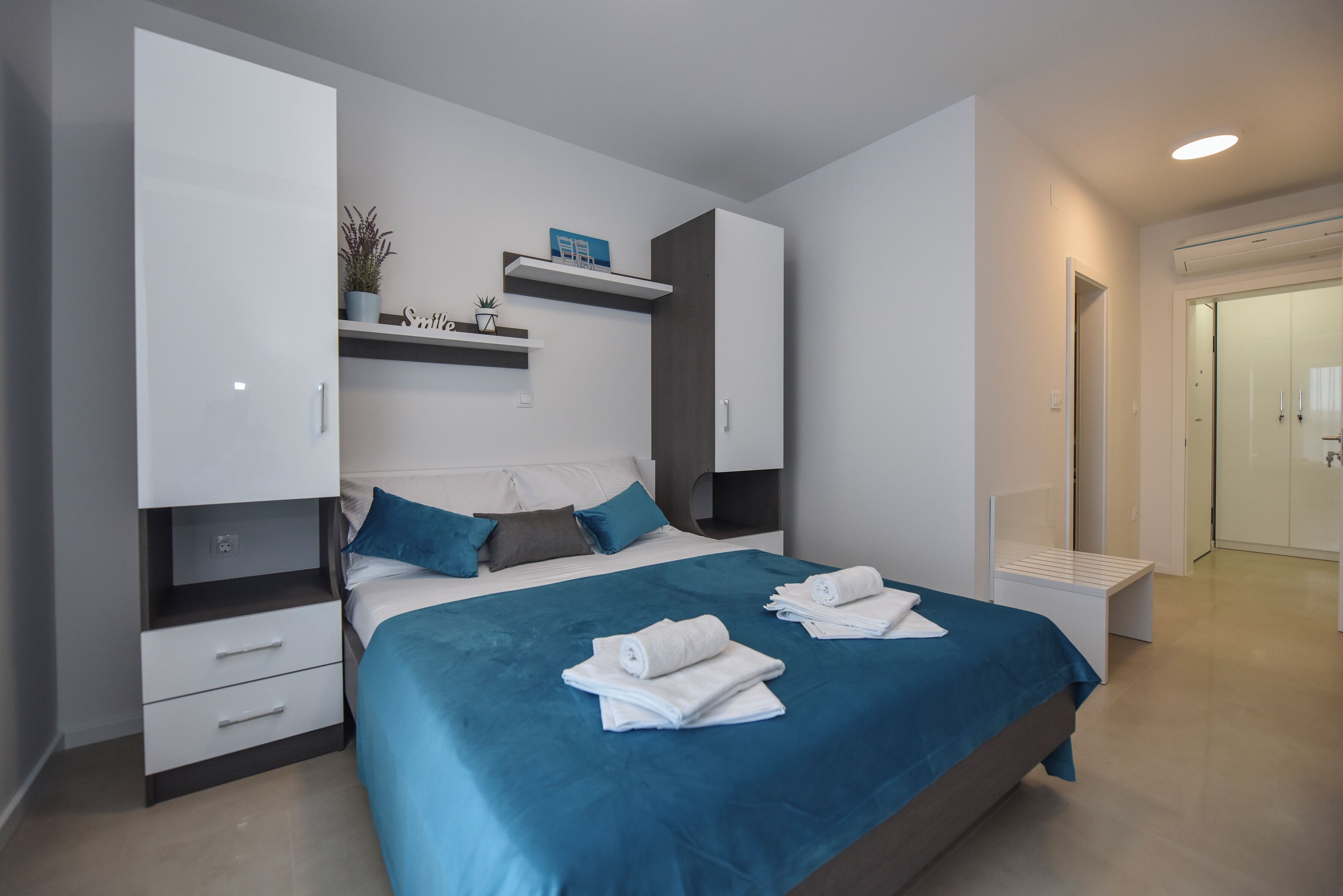 Deluxe-lejlighed - 2 soveværelser - 2 badeværelser | Pengeskab på værelset, strygejern/strygebræt, gratis Wi-Fi, sengetøj