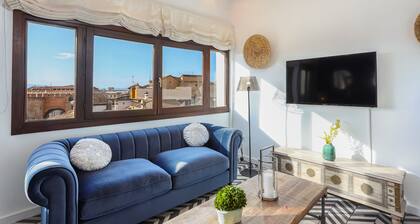 Magnificent 4 Bd House With Private Garden. Carmen del Cipres