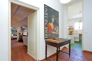 Apartment, 2 Schlafzimmer | Wohnbereich | LCD-Fernseher