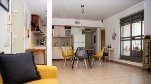 Classic Apartment | Living area