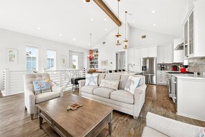 Smart TV, DVD player, books, video library - 'It is Well' in Cinnamon Shore! Gorgeous Home + Pools & More Amenities (Port Aransas)