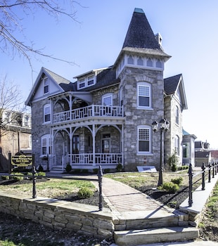 George Washington Wood Bed & Breakfast