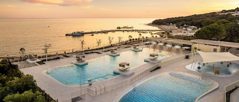 Seasonal outdoor pool