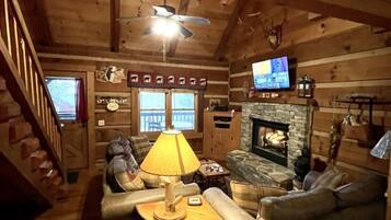 Cabin, 2 Bedrooms | Interior