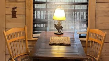 Studio | Dining