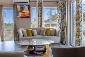 Living area - The Island Experiences- Luxuary Villa (Choiseul)