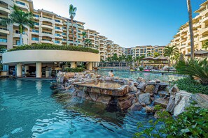 Beheizter Pool