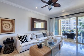 TV, books, stereo - Villa Camila on the Sea of Cortez at Medano Beach that connects to Downtown Cabo (Cabo San Lucas)