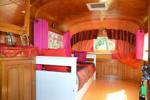 Kabin (Nino) | Pemandangan dari kamar