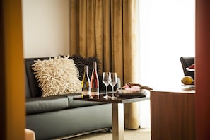 Deluxe Double Room | Living area - Vinotel Schreieck (Sankt Martin)